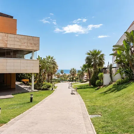 Malagasuite Pinillo Padel & Parking Apartament