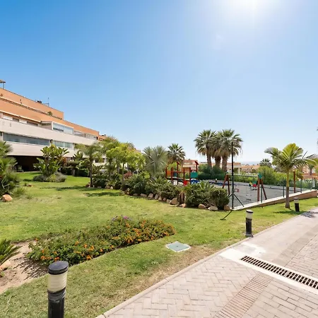 Apartament Malagasuite Pinillo Padel & Parking